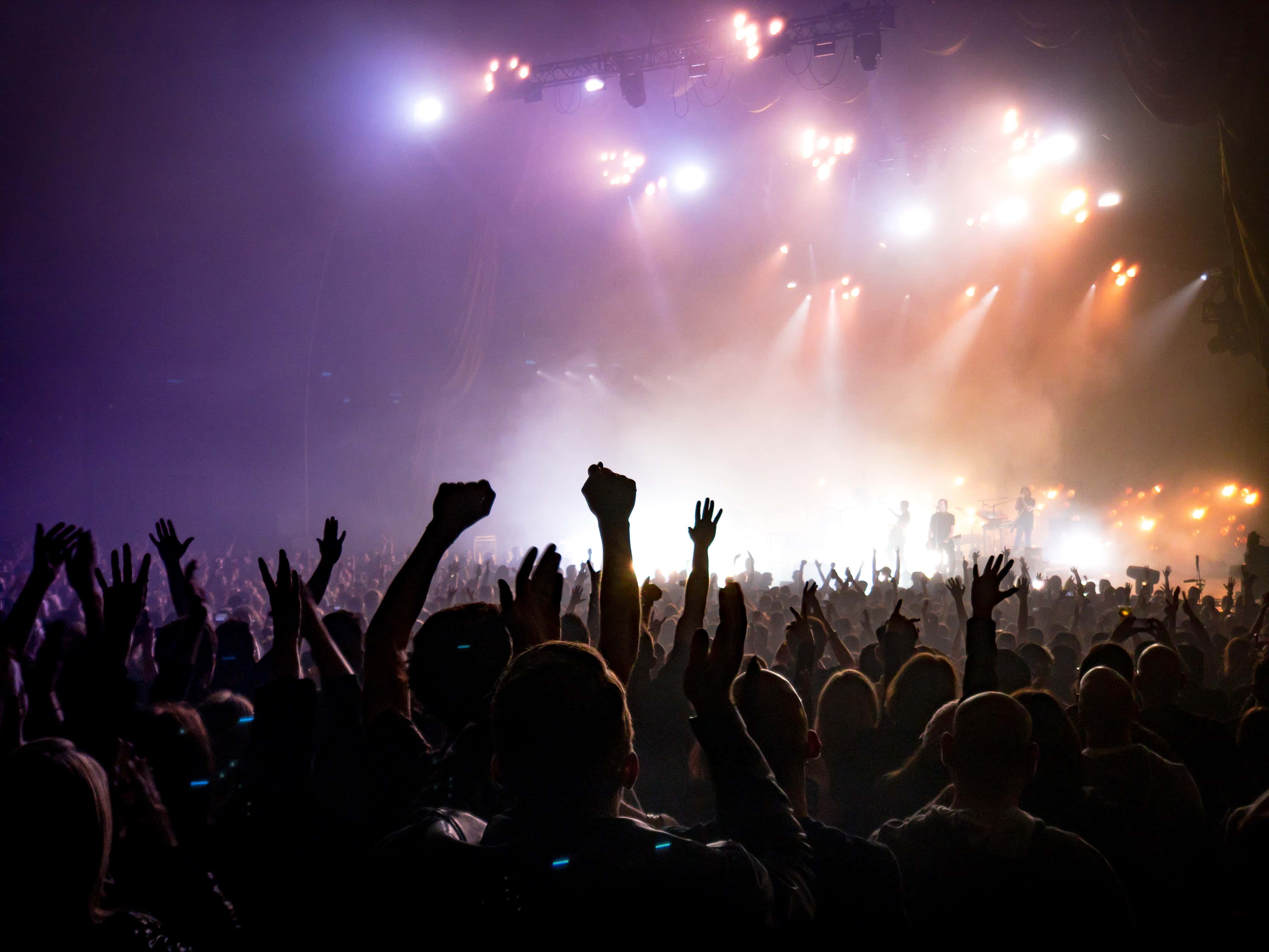 Who Is Performing at the MTV VMA Awards?