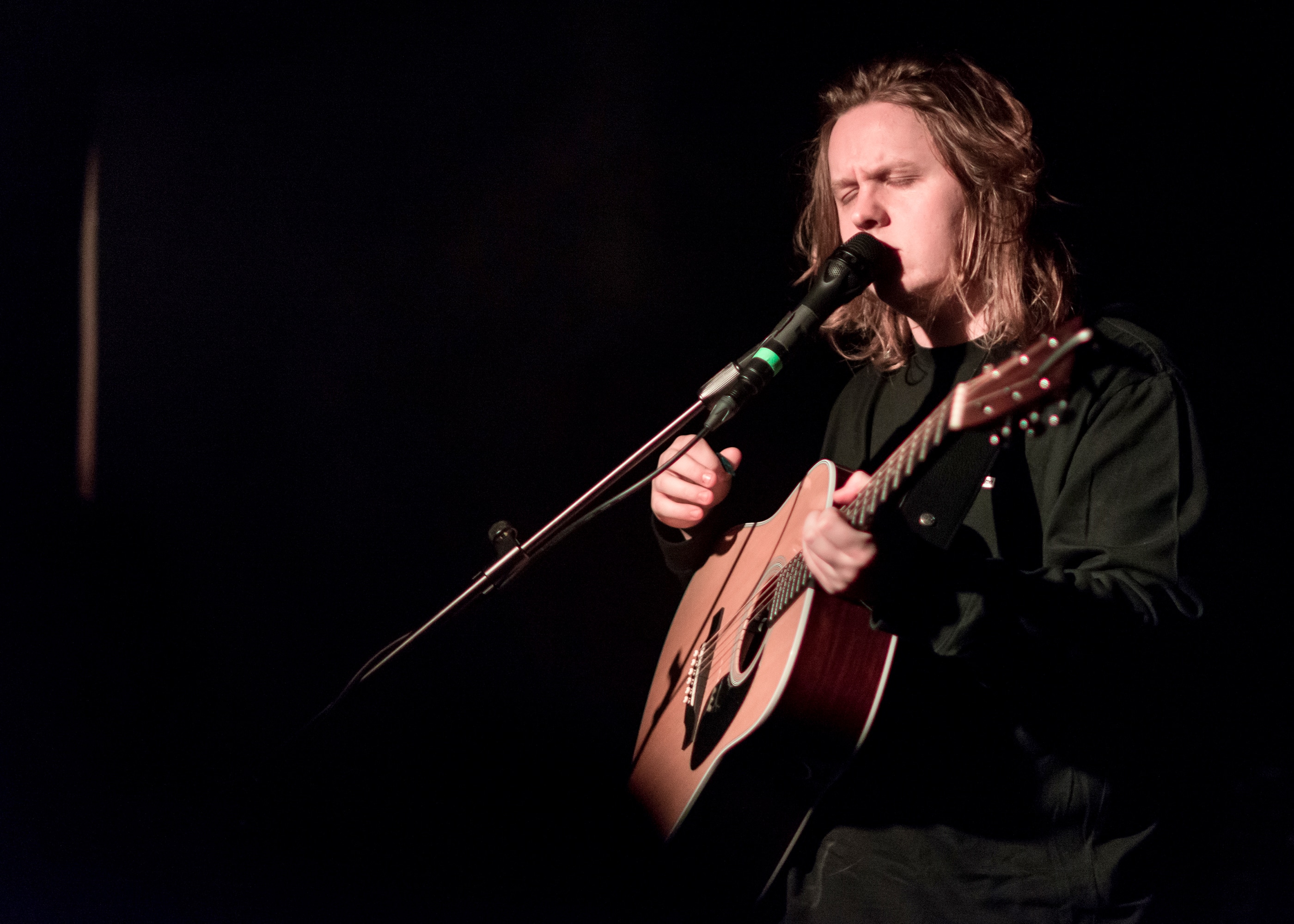 Lewis Capaldi Announces 2026 North American Tour: Dates, Presales, & How to Find Cheap Tickets